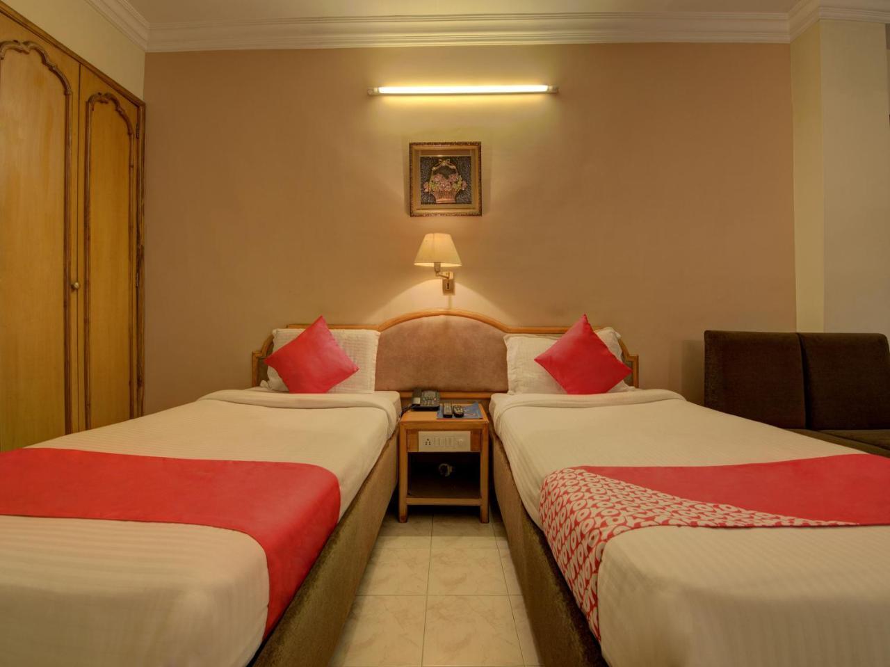 Oyo 1864 Hotel Yuvraj Ranchi Buitenkant foto