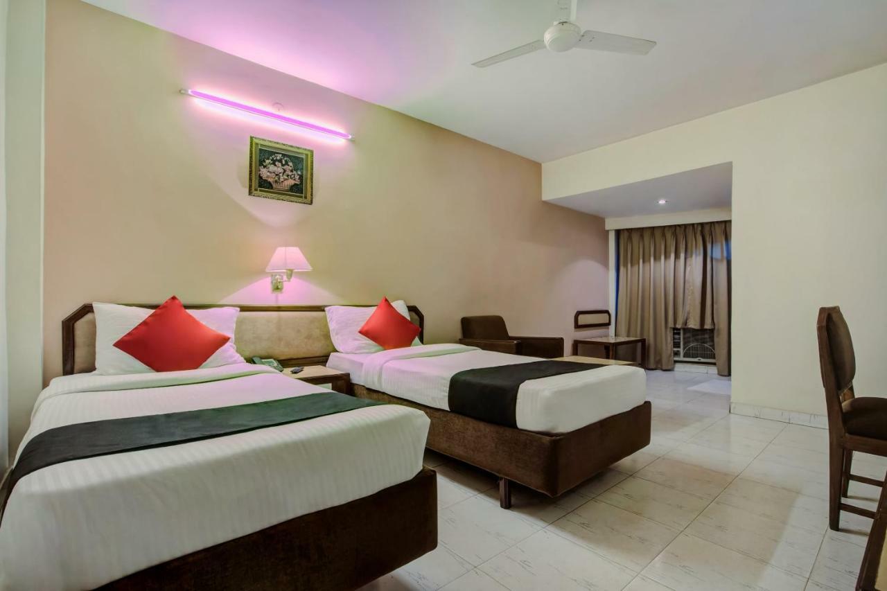 Oyo 1864 Hotel Yuvraj Ranchi Buitenkant foto